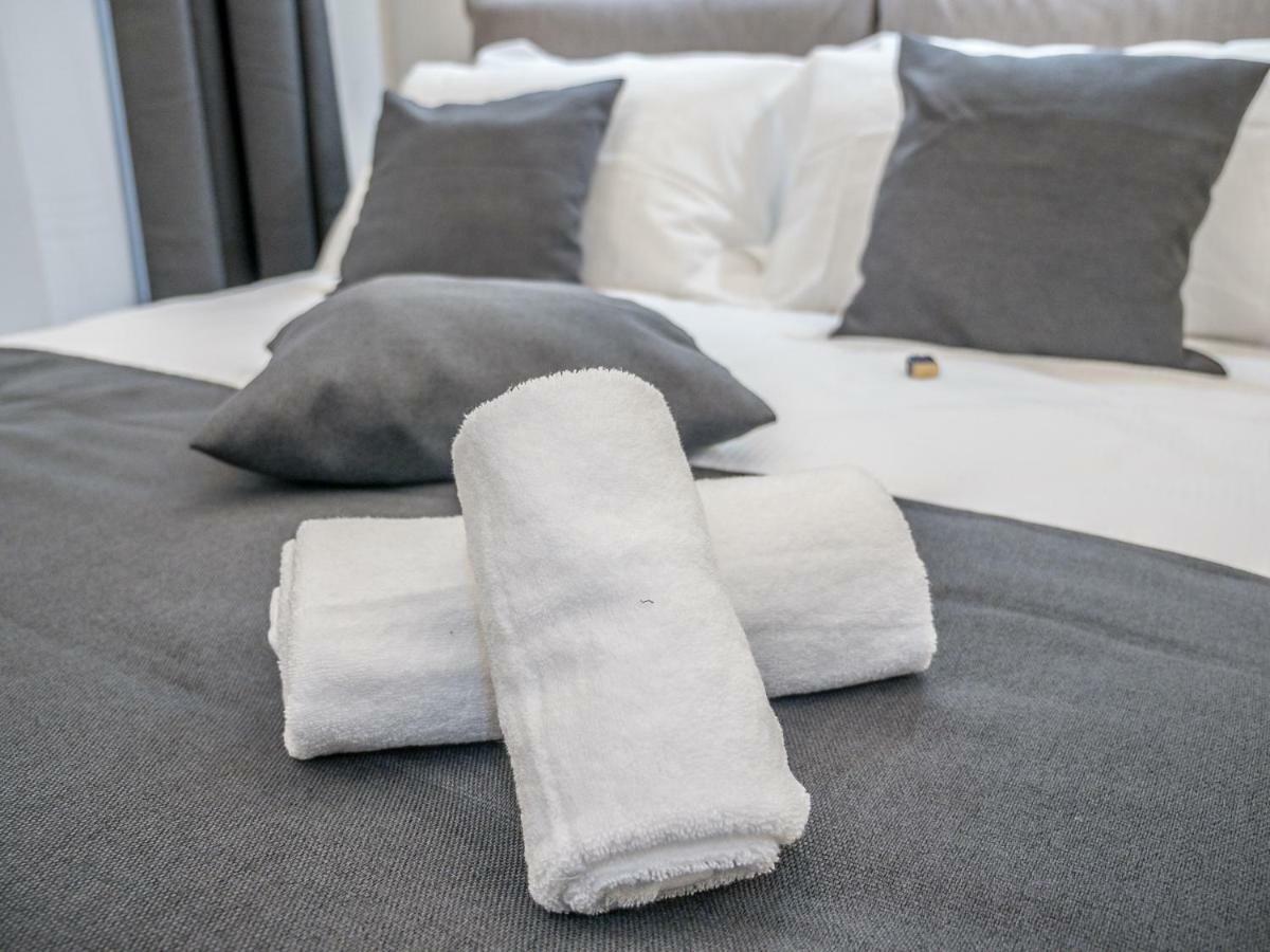 My Luxury Suites Савона Экстерьер фото